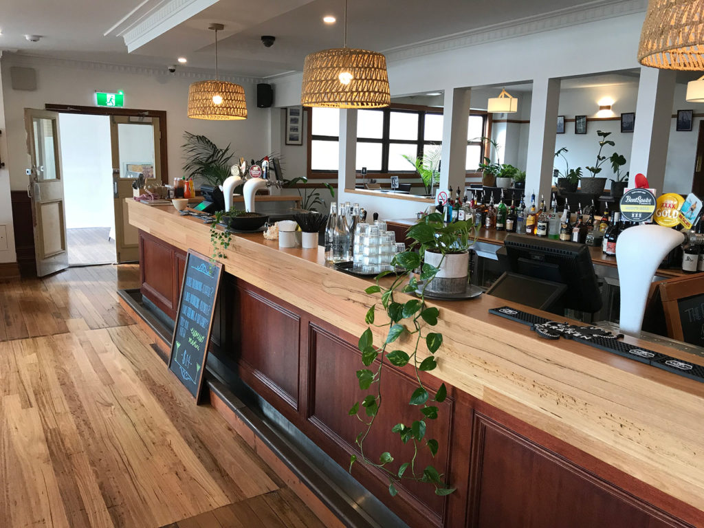 Bermagui-beach-hotel-nsw-pub-accommodation-restaurant6