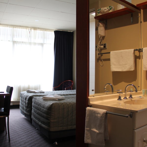 Marion Hotel | Affordable Adelaide Accommodation | Pub Rooms Directory