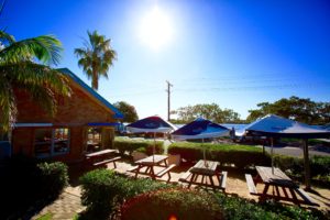 tea-gardens-hotel-nsw-pub-accommodation-exterior3 copy
