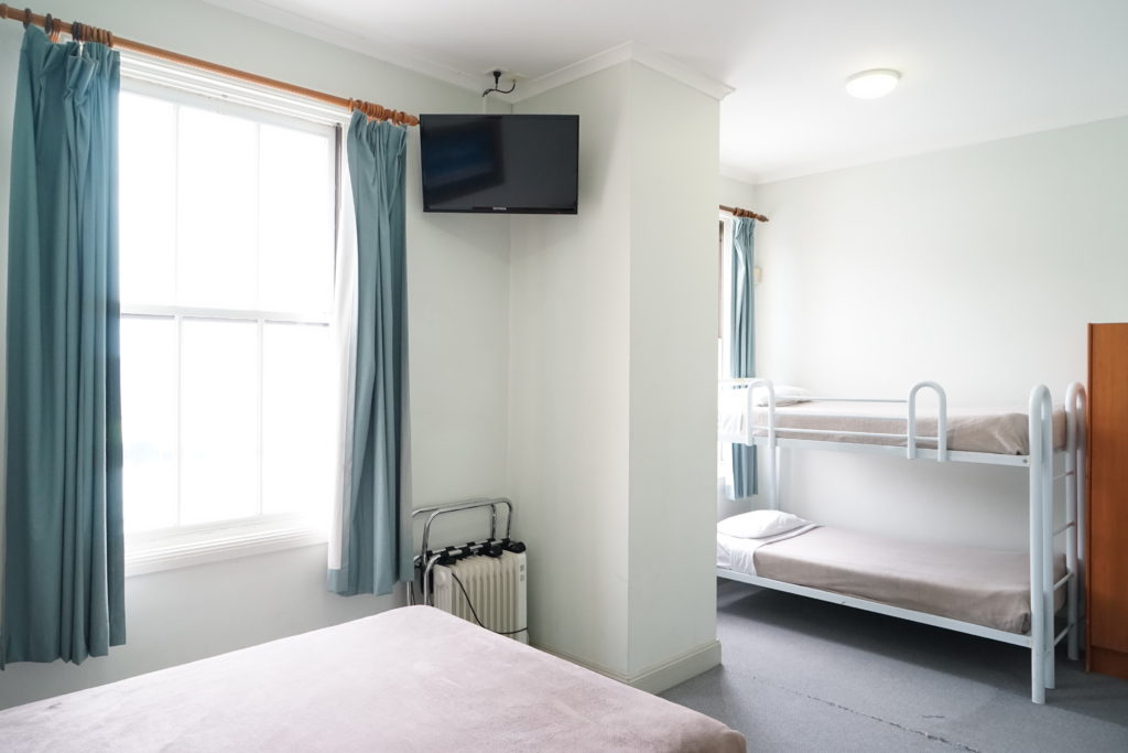 hurstville-ritz-hotel-motel-nsw-pub-accommodation-family-bunk