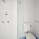 hurstville-ritz-hotel-motel-nsw-pub-accommodation-triple-room-shared-bathroom18