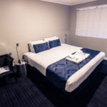 Premier-hotel-broadmeadow-nsw-pub-accommodation-queen-room-shared-bathroom