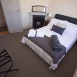 Helensburgh-hotel-nsw-pub-accommodation-queen-room4