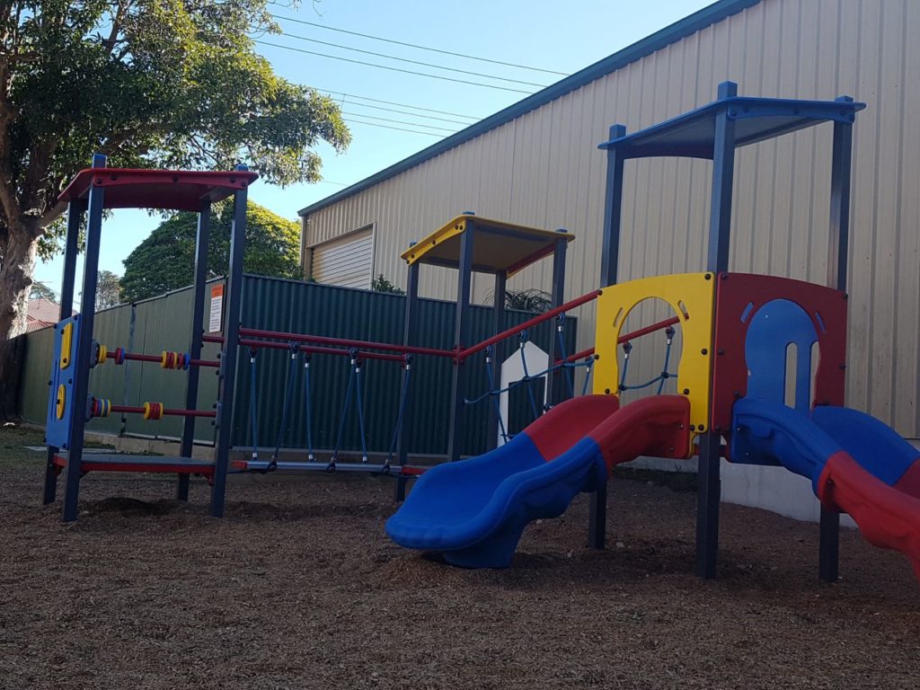 helensburgh-hotel-nsw-pub-accommodation-childrens-playground