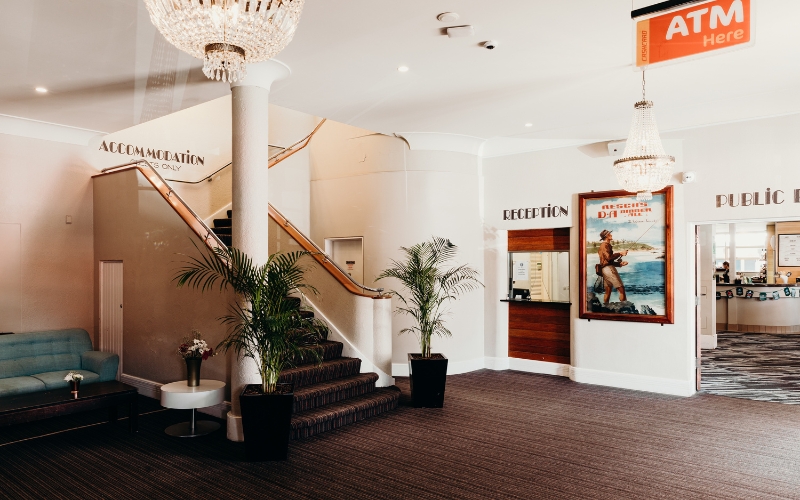 port-macquarie-hotel-nsw reception and accomdation